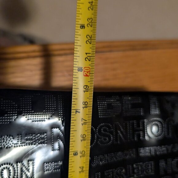 Betsey Johnson Designer Chic Black Patent Leather Retro Flap Crossbody Bag EUC - Picture 8 of 8